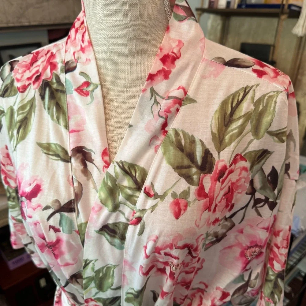 Show Me Your MuMu Pink and Green Floral Robe - Picture 4 of 7